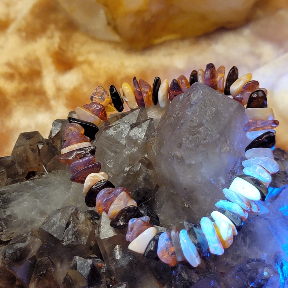 Baltic Amber Variation Beaded Bracelet Boho Size 6.5" Stretch Bohemian 12mm Chip - Picture 3 of 6